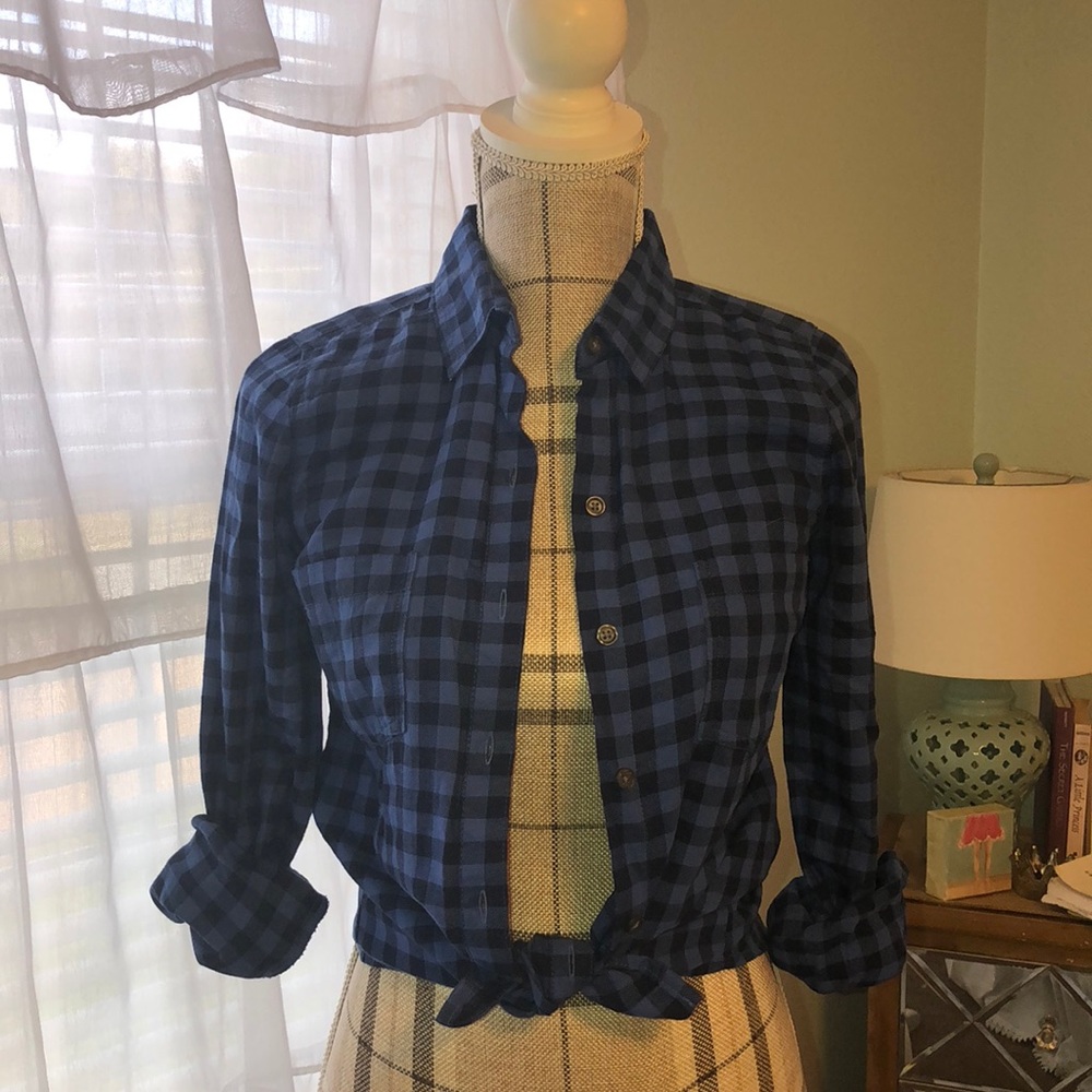 Old Navy royal and black checked top